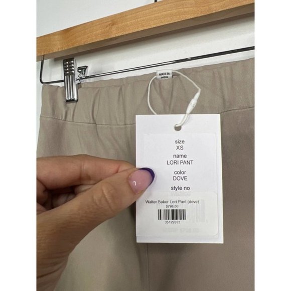 Walter Baker Lori Leather Flare Leg Elastic Waist Pant Women's Dove Size: XS NWT - Picture 6 of 10
